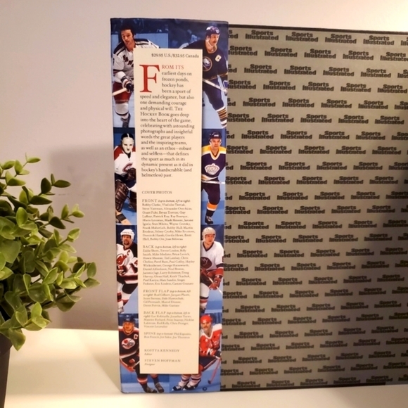 🌺 3/25 The Hockey Book from Sports Illustrated - Picture 3 of 16